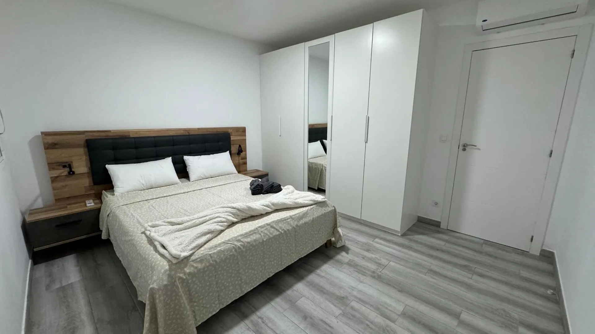 Lolitas Apartment Santa Cruz de Tenerife Spain